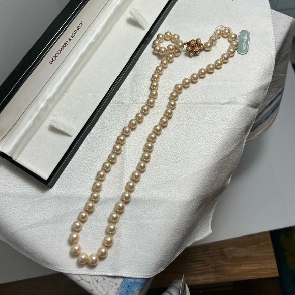 Marvella Faux Pearl Necklace Vintage 24" Gold Tone Floral Clasp - Picture 3 of 9